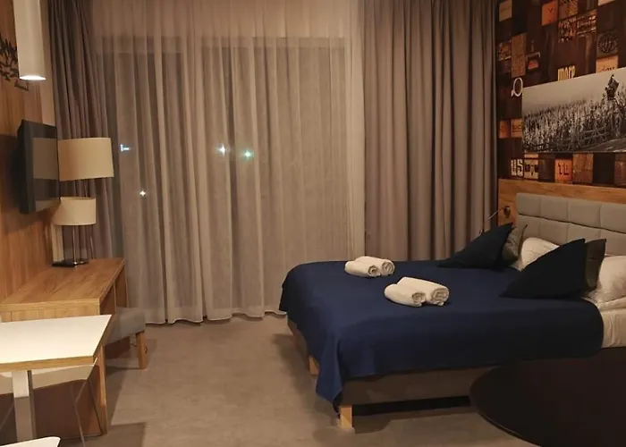 Czarna Gora Blue * שייננה